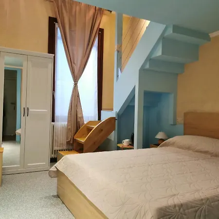 Dose Bed & Breakfast Venice