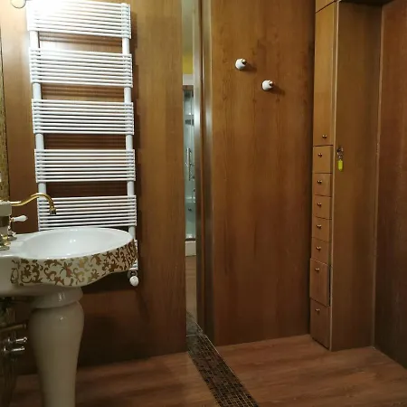 Bed & Breakfast Dose 2*