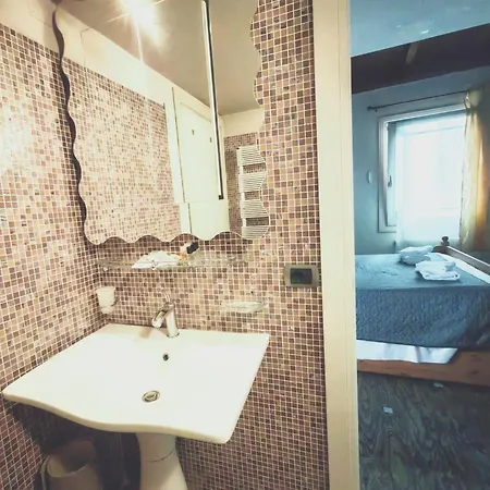 In Suite&apartments