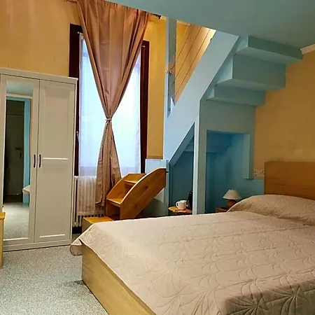 Dose Bed & Breakfast 3*